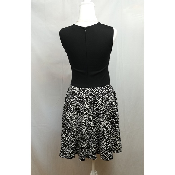 Diane von furstenberg DVF Jennie leopard mini dress. Size 0 - Picture 5 of 6